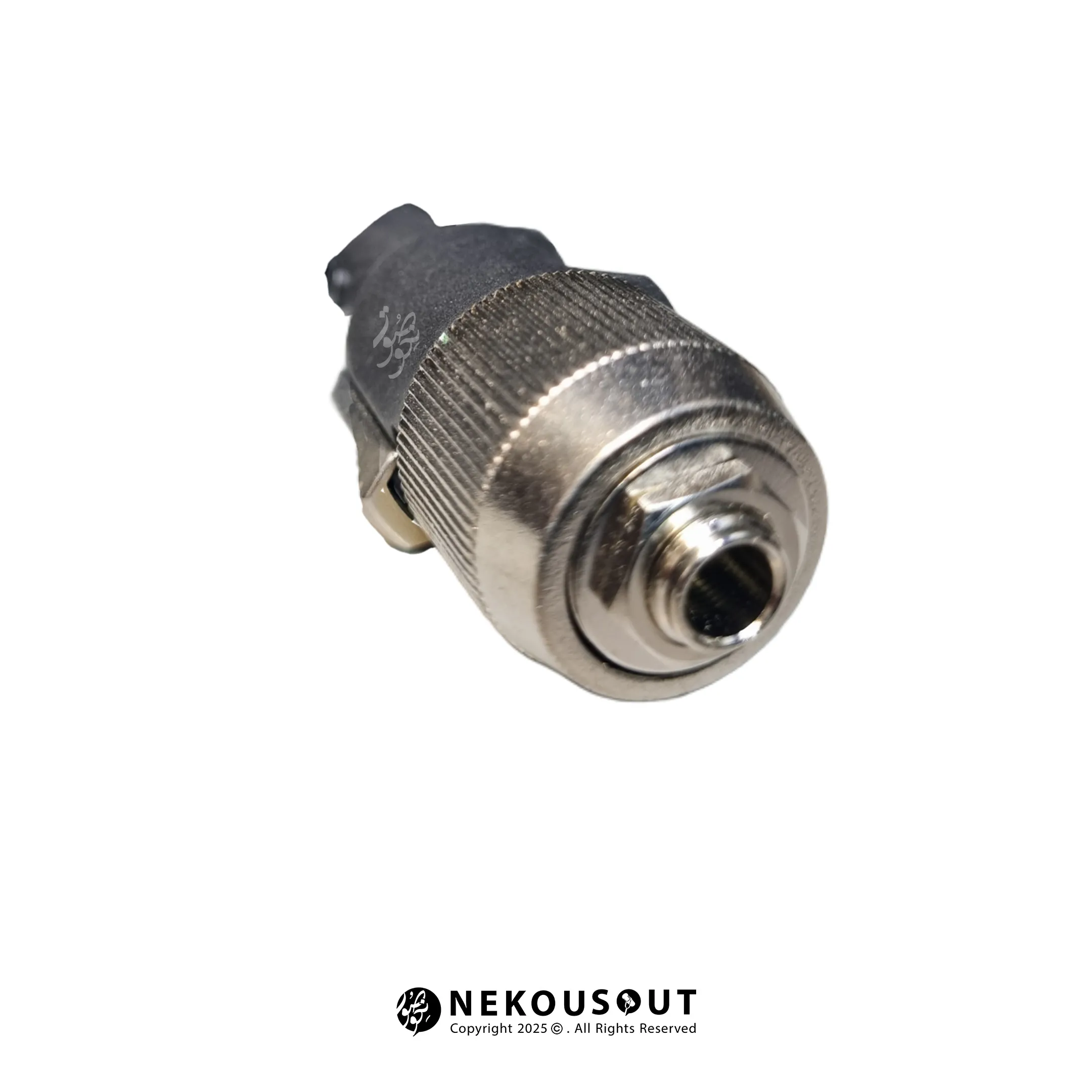 نمای نزدیک تبدیل Banana Plug به Speakon پروئل