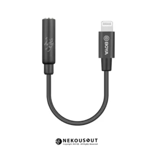 نمای نزدیک کابل تبدیل مادگی TRS به Lightning بویا مدل BY-K8