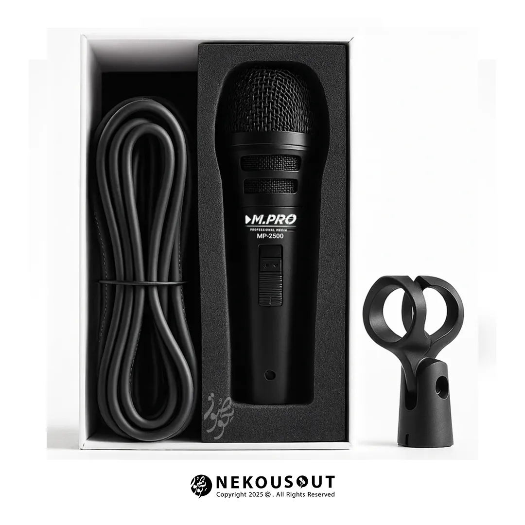 میکروفن داینامیک ام پرو M.PRO MP-2500 4 کاربرد میکروفن MP-2500 در یک مراسم مداحی - سخنران پشت تریبون مشغول صحبت