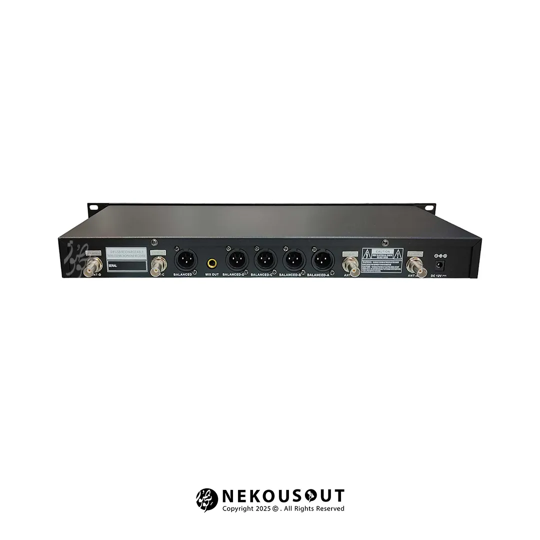 میکروفون بی سیم چهار کانال ساندکو SOUNDCO SU-4400C 5 جعبه و بسته بندی استاندارد میکروفن چهارکانال حرفهایی ساندکو شامل آداپتور، ۴ آنتن، باتری قلمی، رابط اتصال و کیف حمل بزرگ