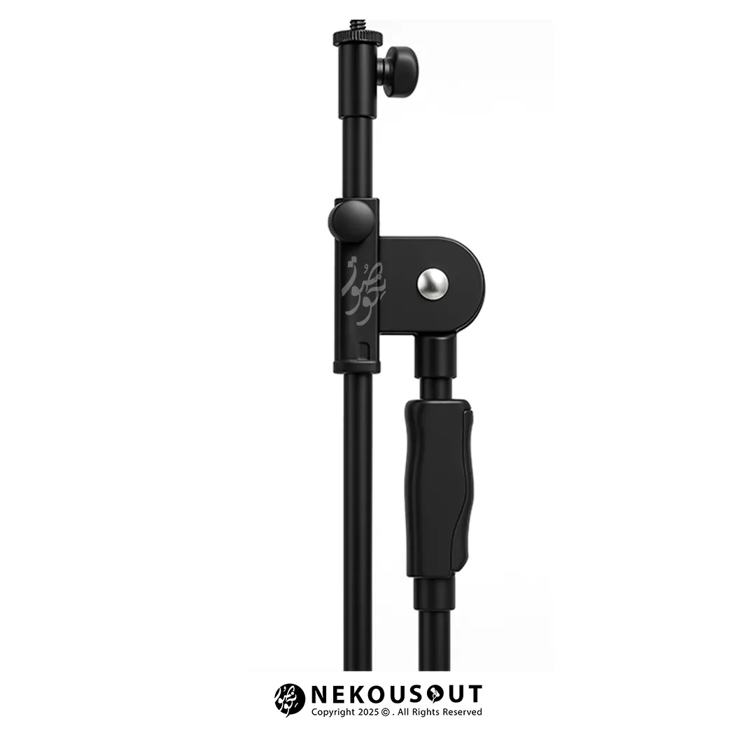 پایه میکروفون ام پرو M.PRO 3F1900 2 نمای کامل پایه میکروفون ام پرو مدل 3F1900 در حالت باز شده با ارتفاع حدود ۱۵۰ سانتیمتر و پایههای سهپایه باز