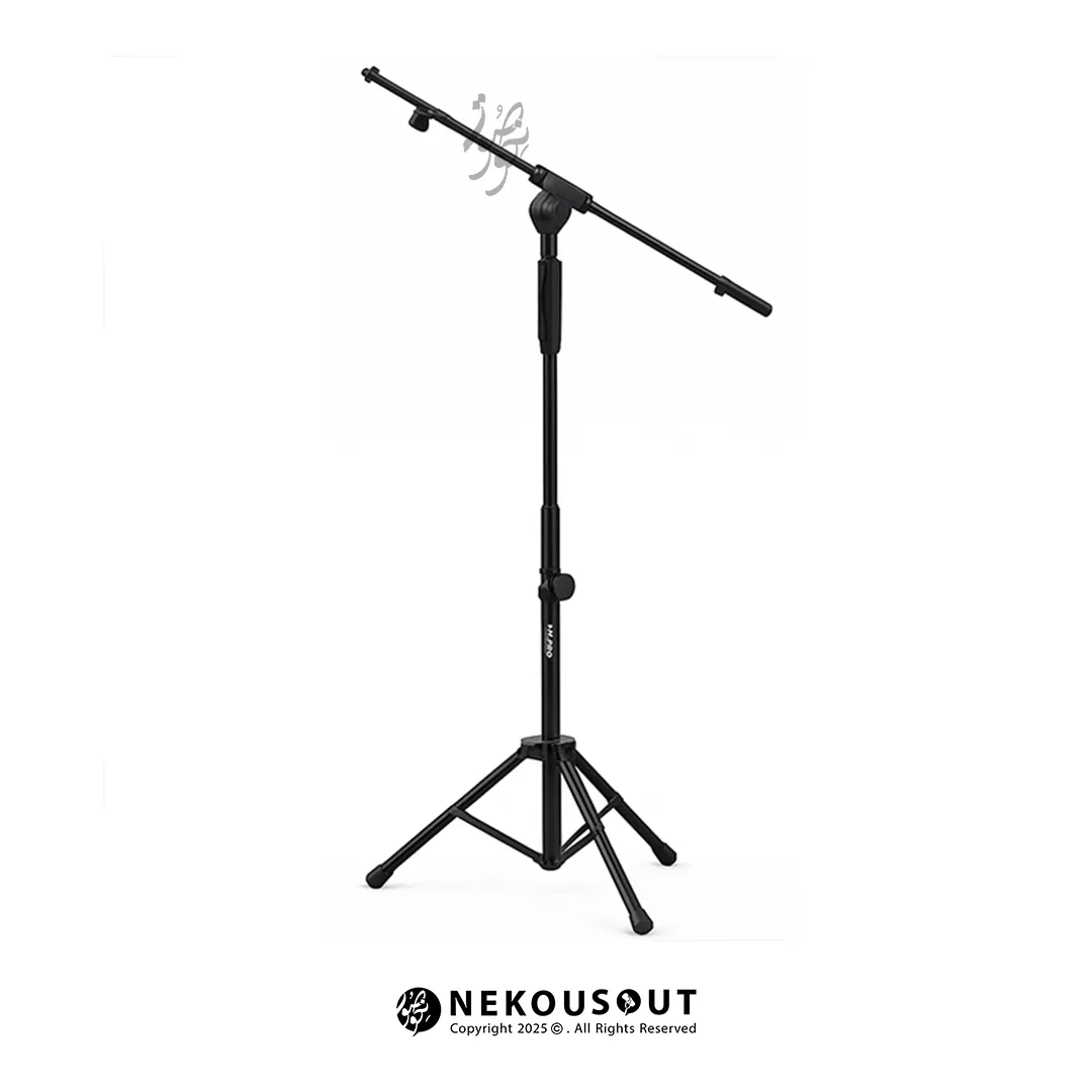 پایه میکروفون ام پرو M.PRO 3F1900 1 کاربرد پایه میکروفون 3F1900 در یک هیئت مذهبی با میکروفن شور SM58 نصب شده و سخنران پشت آن